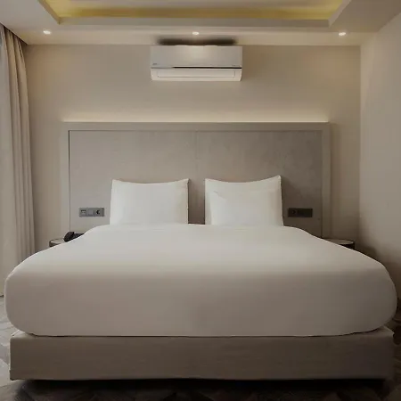 Bueyuek Hotel (Adults Only) Alanya Exterior photo